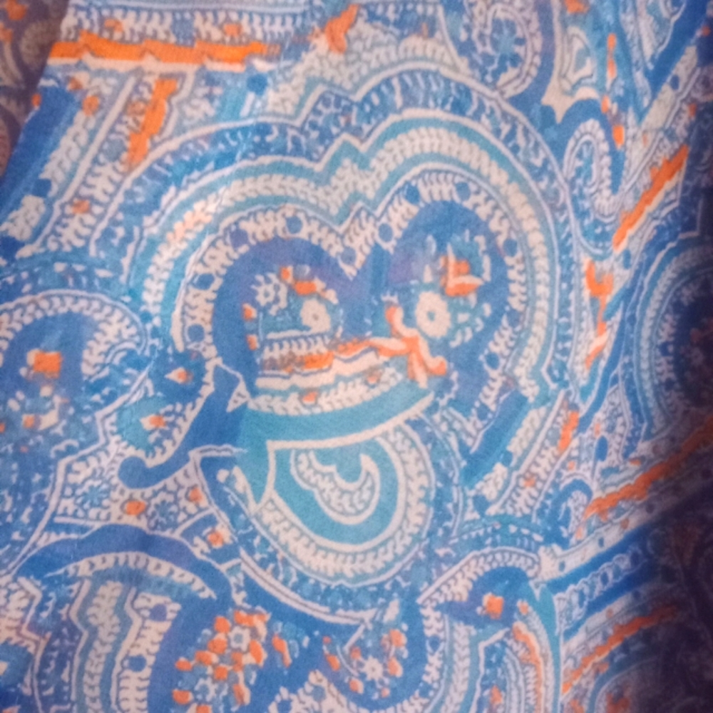Blouse - Picture 2 of 3